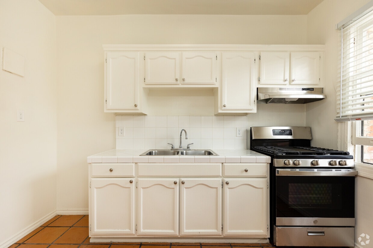 NRE The Bard Apartments Apartments in Los Angeles, CA Westside