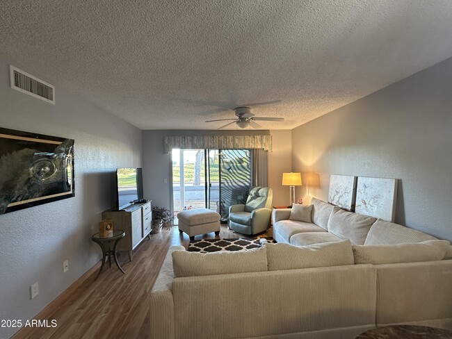 Foto del edificio - 9264 W Morrow Dr