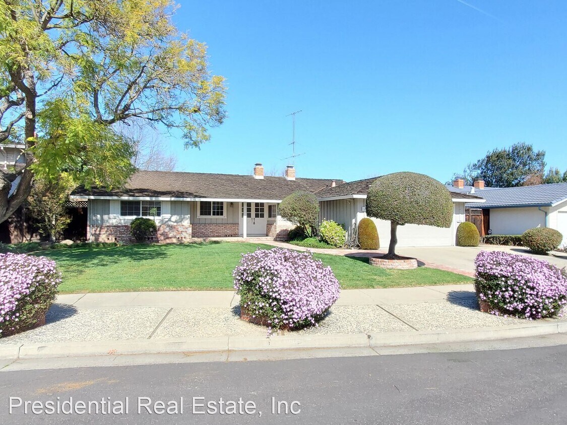 Primary Photo - 3 br, 2 bath House - 1459 Newfoundland Drive