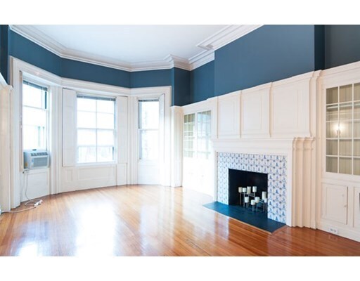 Primary Photo - 103 Marlborough St