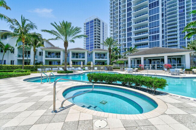 Foto del edificio - 1 Water Clb Wy