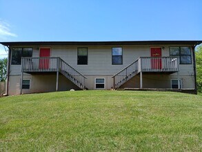 Building Photo - 777 Old Embreeville Rd