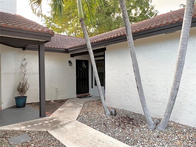 Foto del edificio - 4840 SW 149th Ct