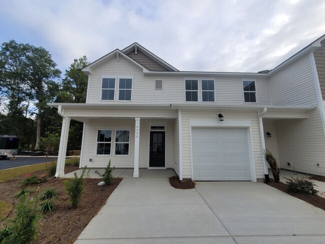 Welcome to our townhouse in the beautiful location of Leland, NC. - Welcome to our townhouse in the beautiful location of Leland, NC.