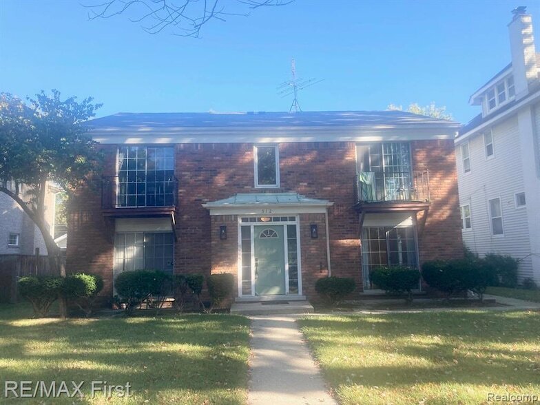 Foto principal - 512 W 4th St