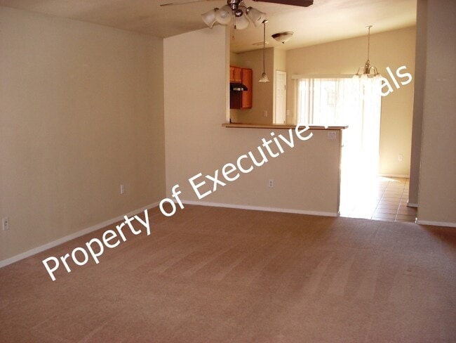 Building Photo - 3974 Sombra Morada Rd