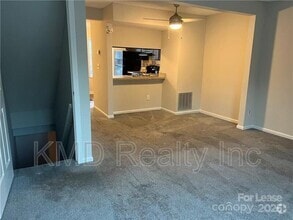 Building Photo - 621 Lex Dr