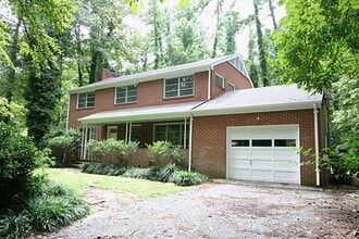 Building Photo - 1115 Woodburn Rd