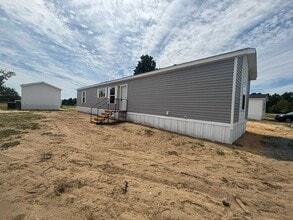 Building Photo - 176 Rosewood Ave