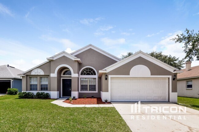 Building Photo - 28806 Skyglade Place Zephyrhills FL