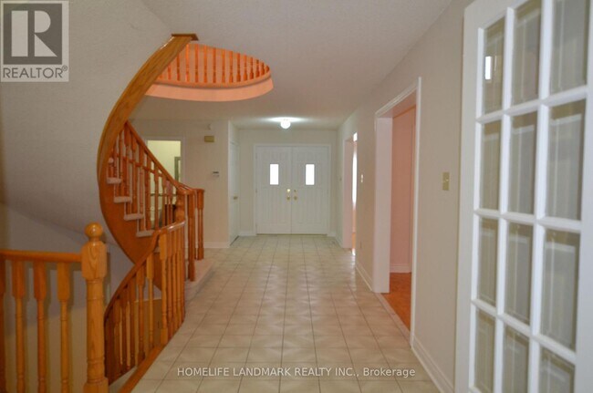 Photo du bâtiment - 129 Lyndhurst Dr