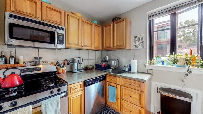 Foto del edificio - 65 Strathmore Rd