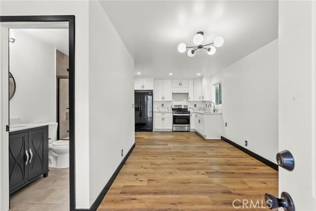 Foto del edificio - 12867 Norris Ave