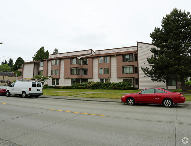 Building Photo - Pleasant Valley Plaza