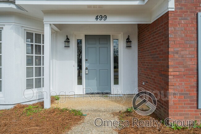 Building Photo - 499 Lee Road 102