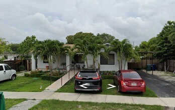 Building Photo - 1330 SW 74th Ct