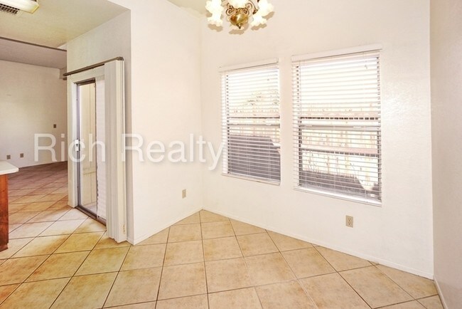 Foto del edificio - 4328 W Pyracantha Dr