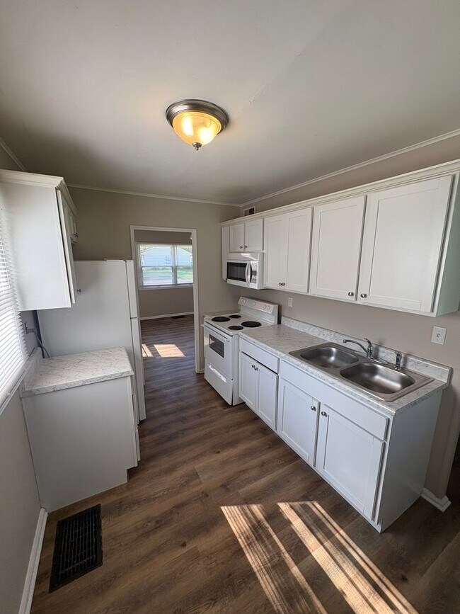 Foto del edificio - 925 W Willow Ln