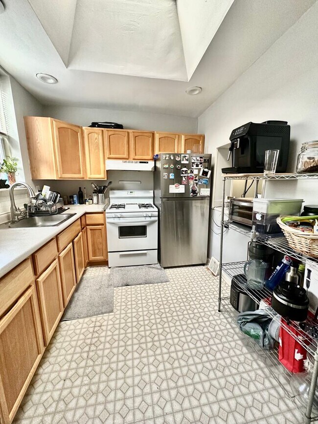 Foto del edificio - Bi-Level Townhouse w/ Patio