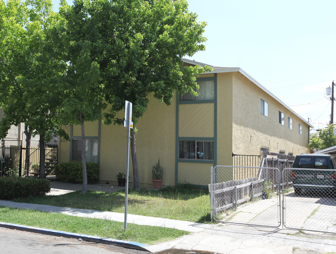 Foto principal - 4251 44th St