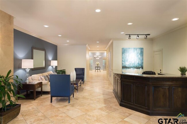 Foto del edificio - 2801 Wexford Dr