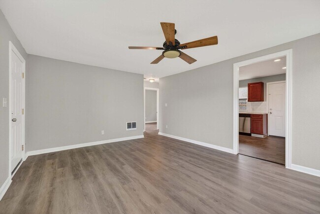 Foto del edificio - Ryde LLC