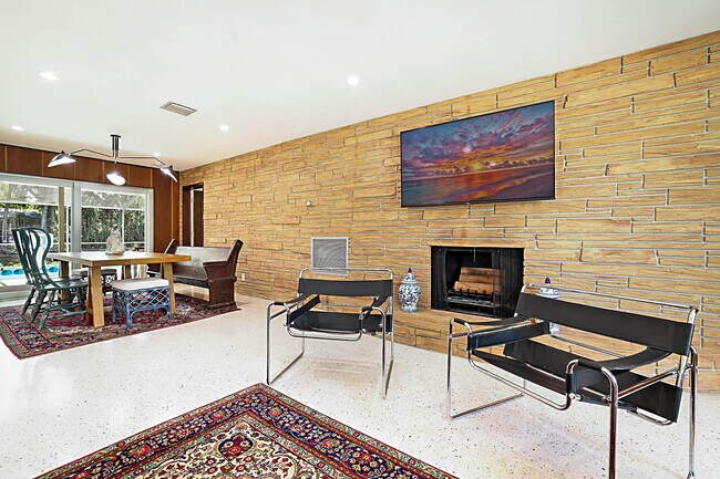 Foto del edificio - 400 NW 6th Ave