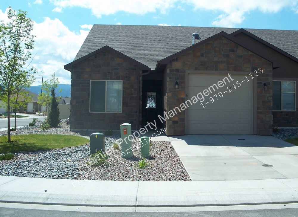 Primary Photo - 651 Copper Canyon Dr