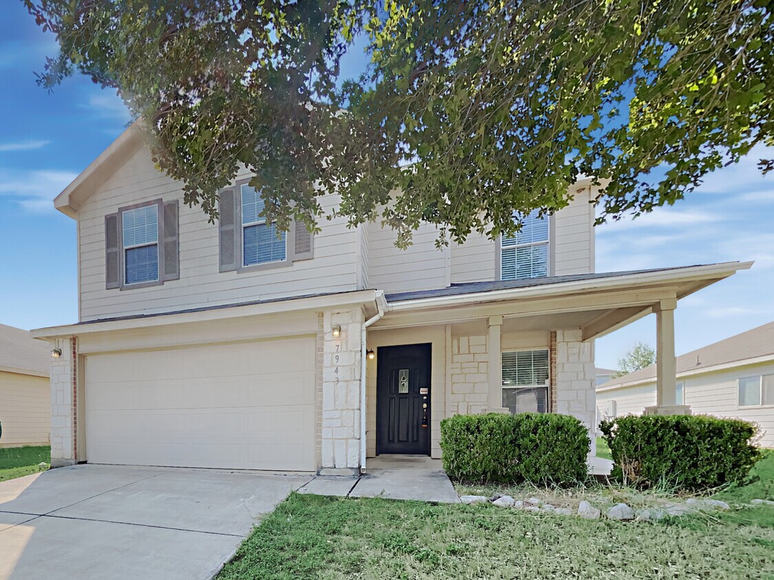 7943 Oakwood Pines House Rental in San Antonio, TX