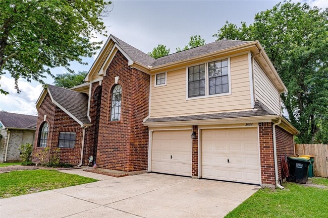 Building Photo - 3022 Norwich St