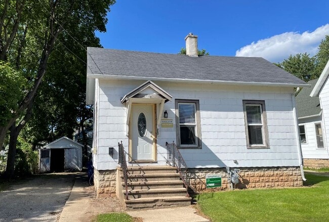 Building Photo - 730 Prospect Ave