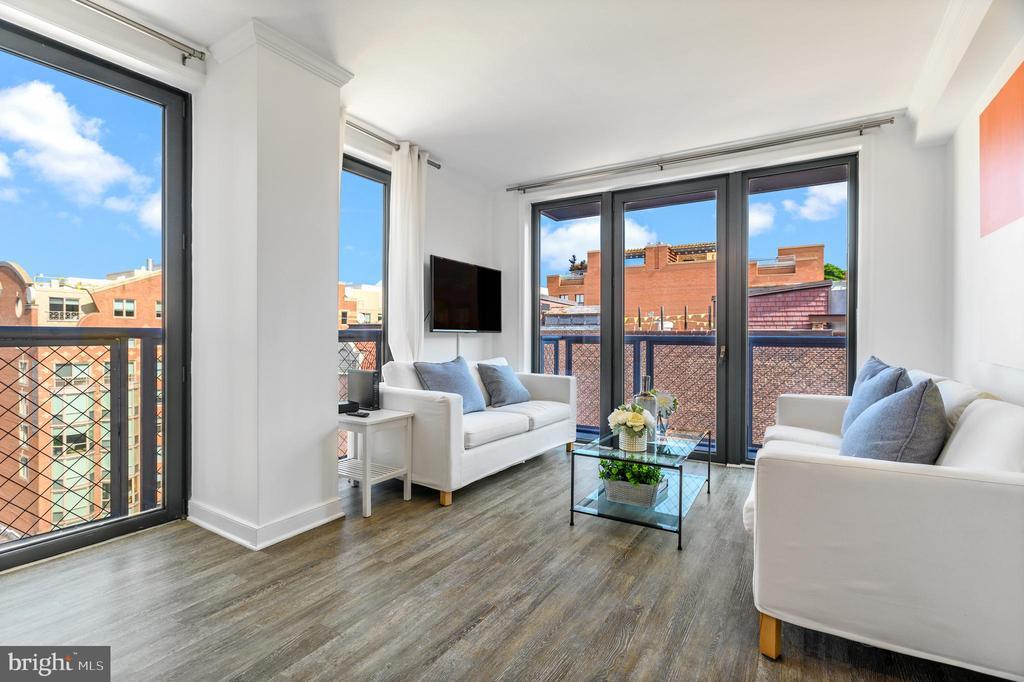 Primary Photo - 631 D St NW