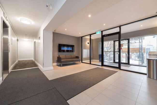 Photo du bâtiment - 1636 Gerrard Street East