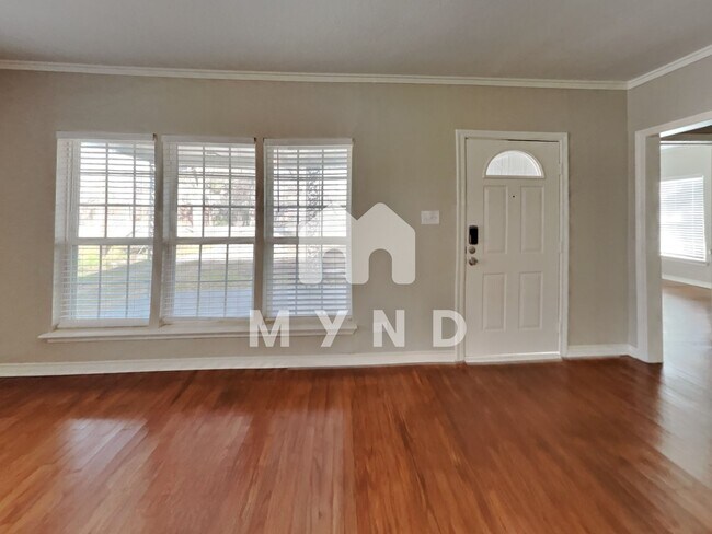 Building Photo - 605 John Arden Dr