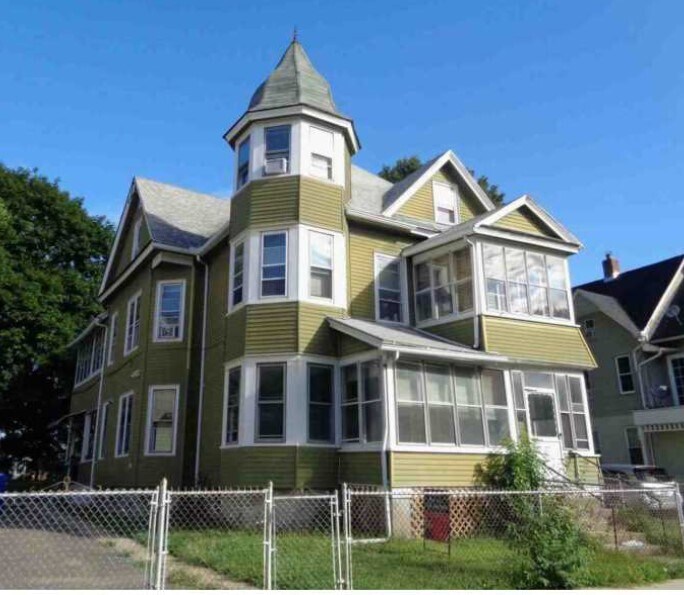 Primary Photo - 38 Palmer Ave