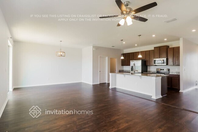 Foto del edificio - 10479 Hawks Landing Dr