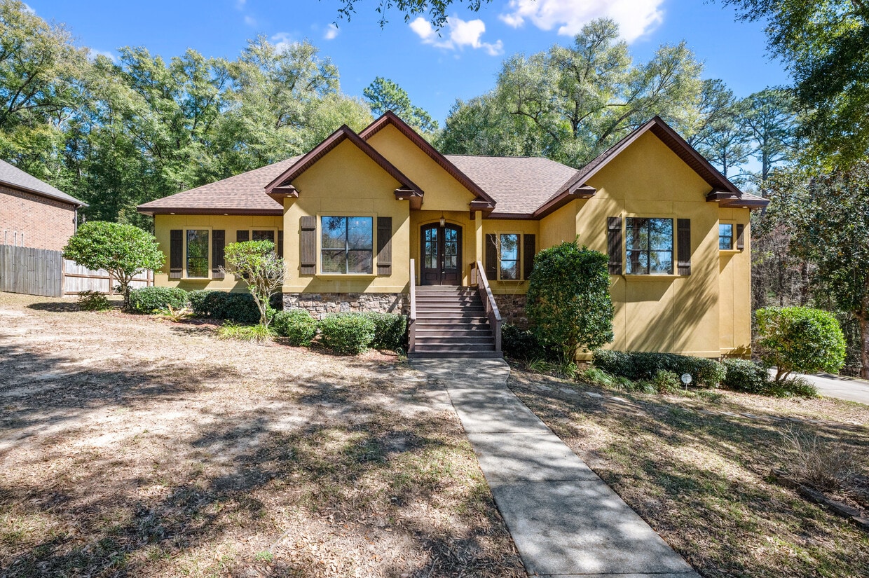 Primary Photo - 29320 Acorn Knoll Dr