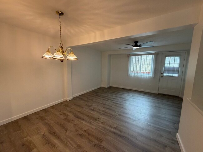 Building Photo - 148 Ligonier Ln