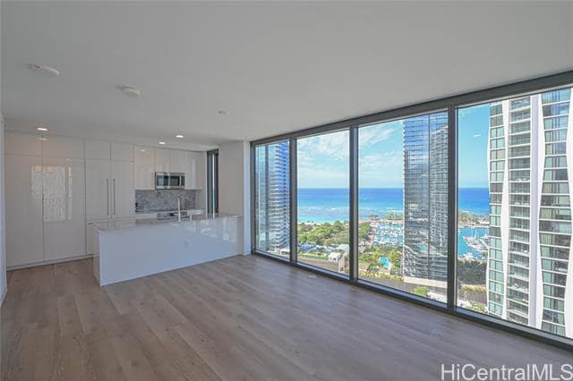 Foto principal - 987 Queen St