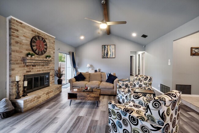 Foto del edificio - 2607 Lone Summit St