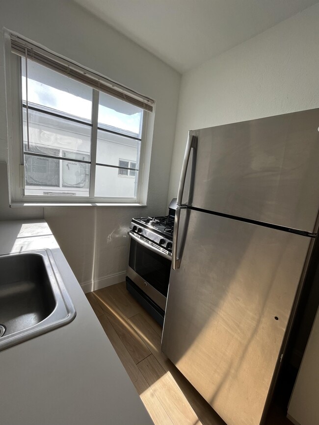 Building Photo - 1120 Pennsylvania Ave