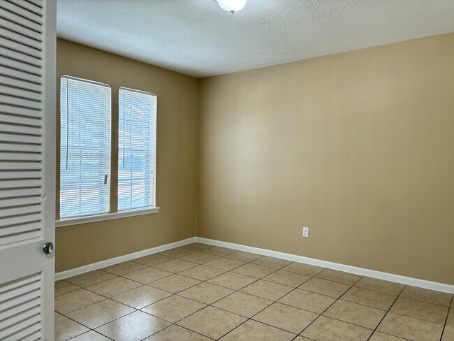 Building Photo - 10314 Autumn Harvest Dr