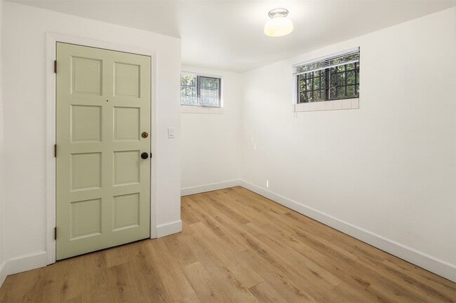 Foto del edificio - 909 4th Ave N