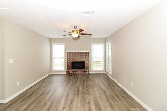 Building Photo - 845 Simon Ive Dr