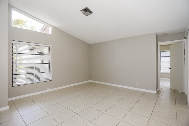 Building Photo - 11710 Countryview Ln