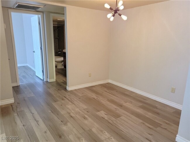 Building Photo - 4400 Sandy River Dr