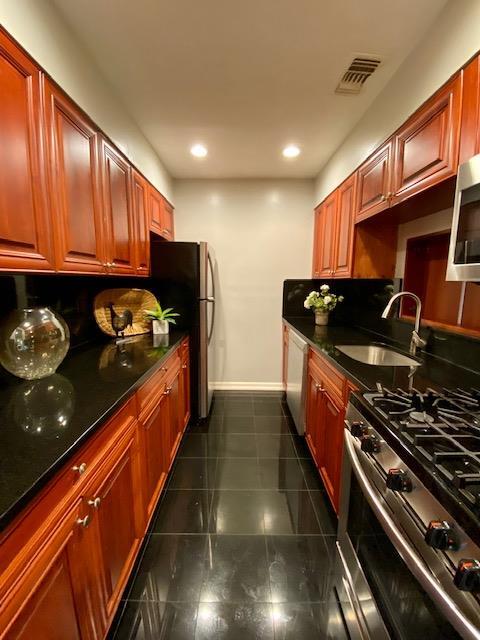 Foto del edificio - 258 Lake Pointe Dr