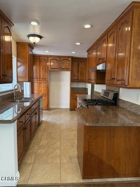 Foto del edificio - 3115 Foothill Rd