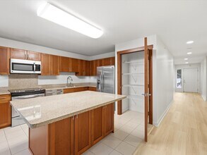 Building Photo - 95-060 Waikalani Dr