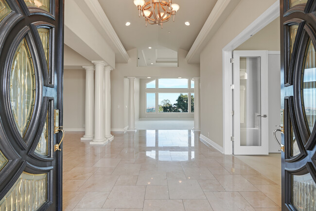 Building Photo - 336 Corrie Pl
